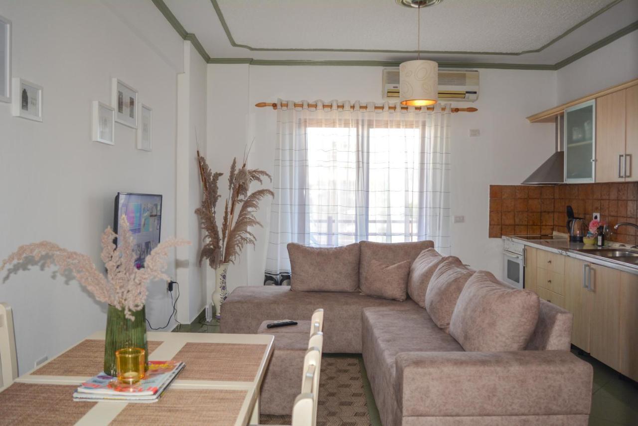 Moraceae Lovely Apartment 地拉那 外观 照片